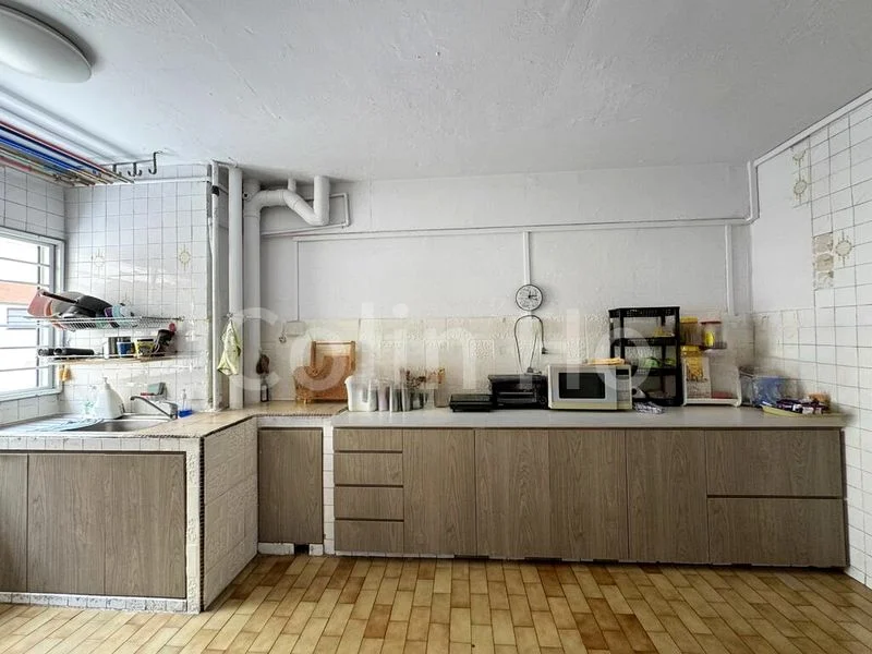 3 Room (3A) HDB for Sale in  428 Jurong West Avenue 1 - Image 2