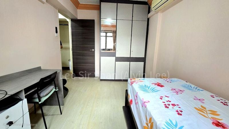 4 Room (4I) HDB for Sale in  296B Compassvale Crescent - Image 5