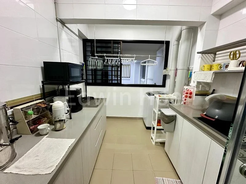 Common Room (HDB) for Rent in  472B Fernvale Street - Image 6