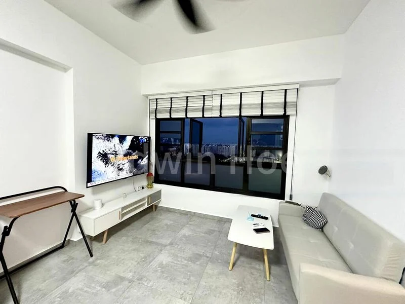 Common Room (HDB) for Rent in  472B Fernvale Street - Image 5