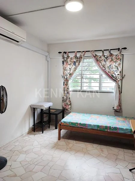 Common Room (HDB) for Rent in  762 Yishun Street 72 - Image 1