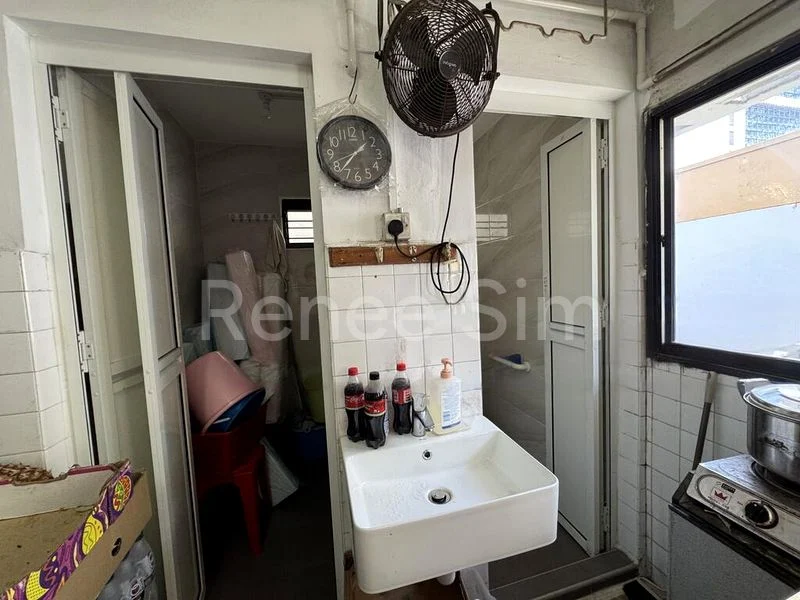 Shop / Shophouse for Rent: 83 Marine Parade Central - Image 3