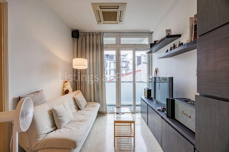 1 Bed Apartment (Condo) for Sale in Carlyx Residence - Image 2