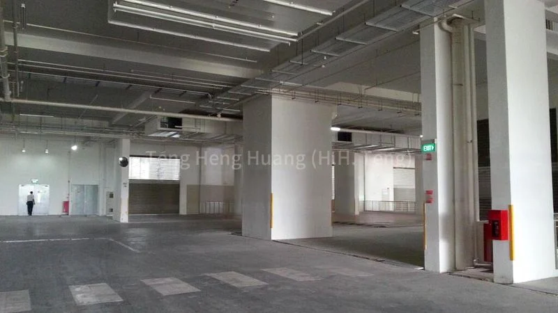 Light Industrial (B1) for Rent: Northpoint Bizhub - Image 1
