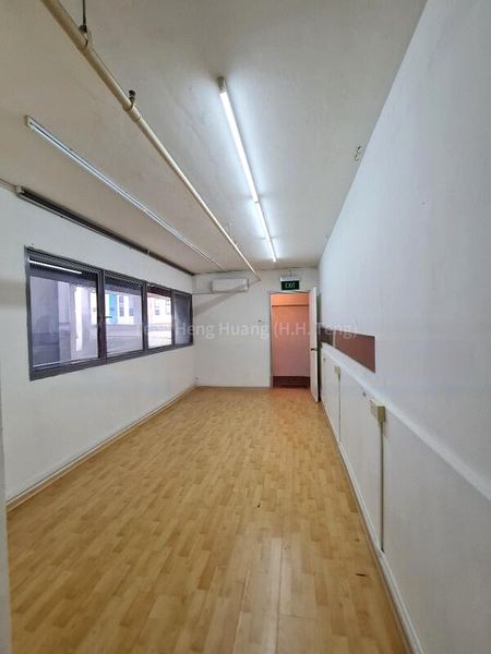 Light Industrial (B1) for Rent: Northpoint Bizhub - Image 4