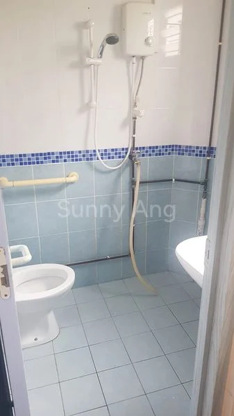 Common Room (HDB) for Rent in  441 Jurong West Avenue 1 - Image 7