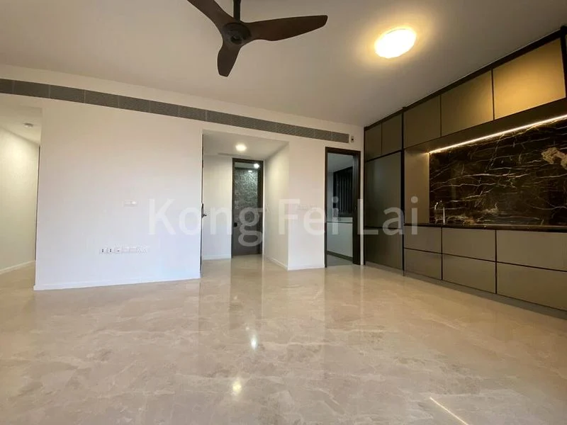 4 Bed Condo for Sale in  Amber 45 - Image 8