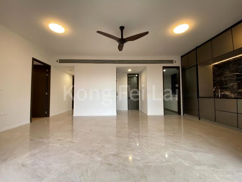 4 Bed Condo for Sale in  Amber 45 - Image 9