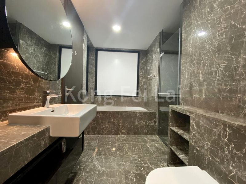 4 Bed Condo for Sale in  Amber 45 - Image 13