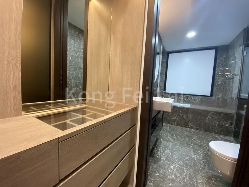 4 Bed Condo for Sale in  Amber 45 - Image 12