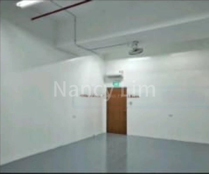 Light Industrial (B1) for Rent: Tat Ann Building - Image 3