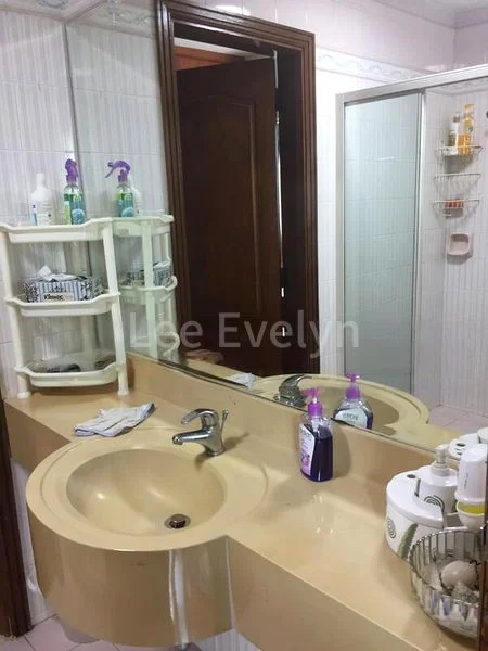 Room (Landed) for Rent in  Sungrove - Image 1