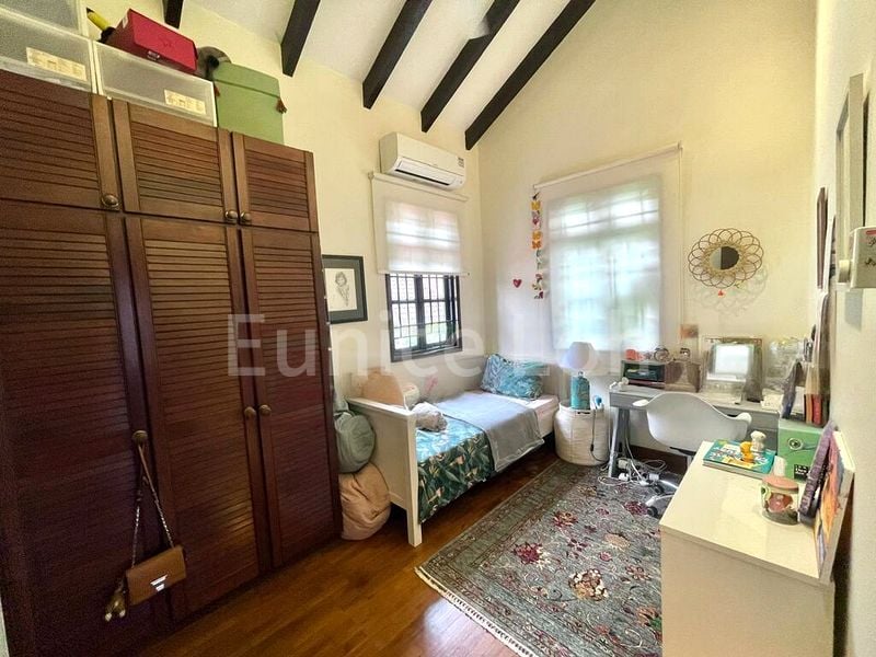 4 Bed Bungalow (Landed) for Sale in  Trevose 12 - Image 8