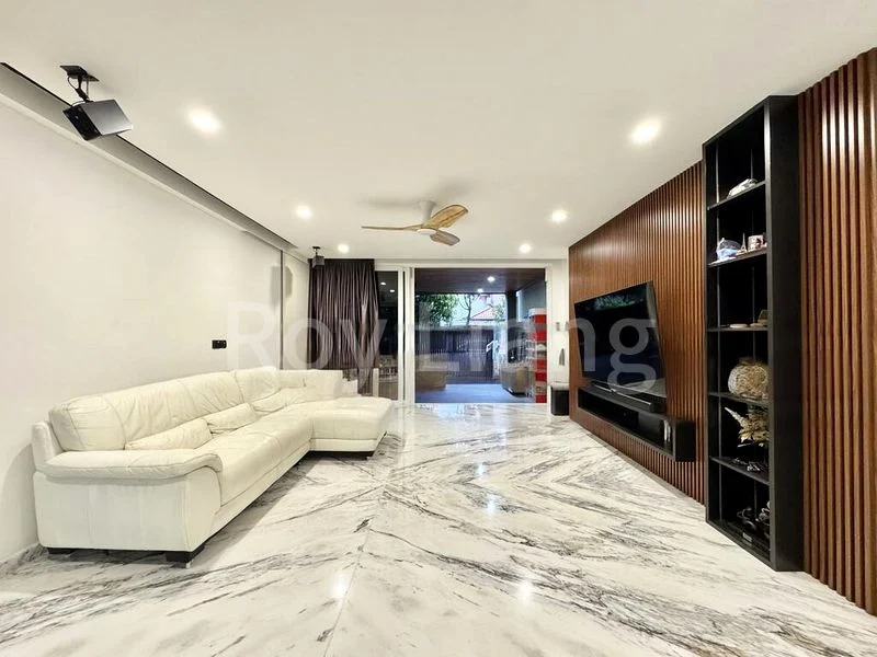 7 Bed Terraced House (Landed) for Sale in  Moonstone Royale - Image 1