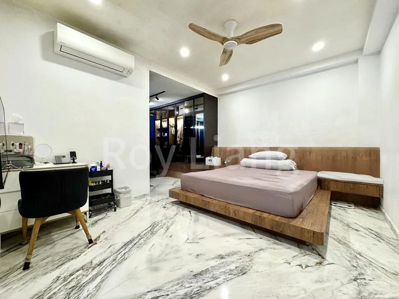 7 Bed Terraced House (Landed) for Sale in  Moonstone Royale - Image 5