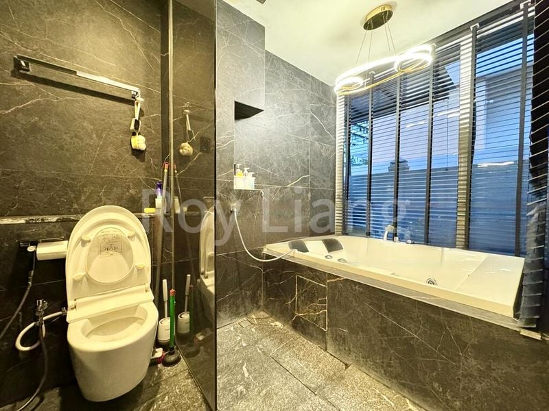 7 Bed Terraced House (Landed) for Sale in  Moonstone Royale - Image 7