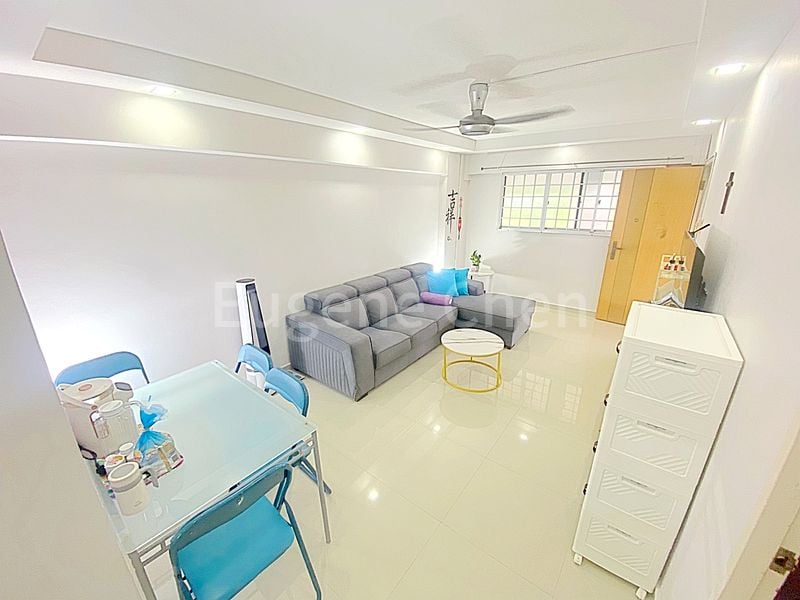 3 Room (3A) HDB for Sale in  806 Tampines Avenue 4 - Image 1