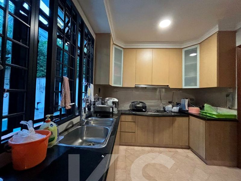 8 Bed Bungalow (Landed) for Sale in  Limau Grove - Image 2