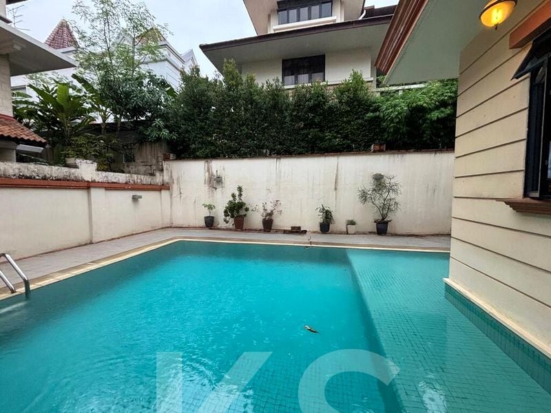 8 Bed Bungalow (Landed) for Sale in  Limau Grove - Image 10