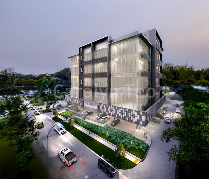 Space 18: Light Industrial (B1) for Sale: 1,800 SF Shop, Unit 18, 123 Main Street Complex. - Image 3