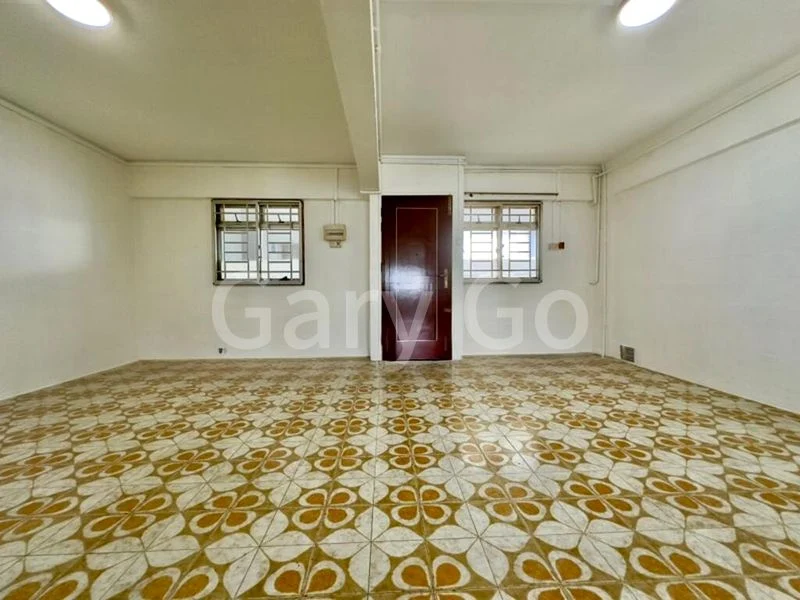 3 Room (3NG) HDB for Sale in 102 Bedok North Avenue 4 - Image 1