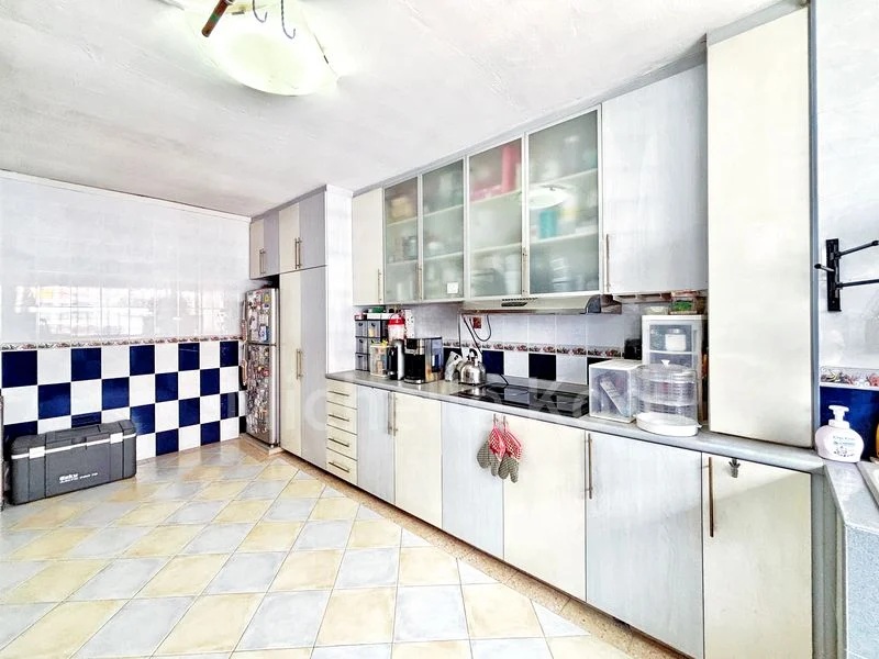 5 Room (5A) HDB for Sale in  903 Tampines Avenue 4 - Image 5