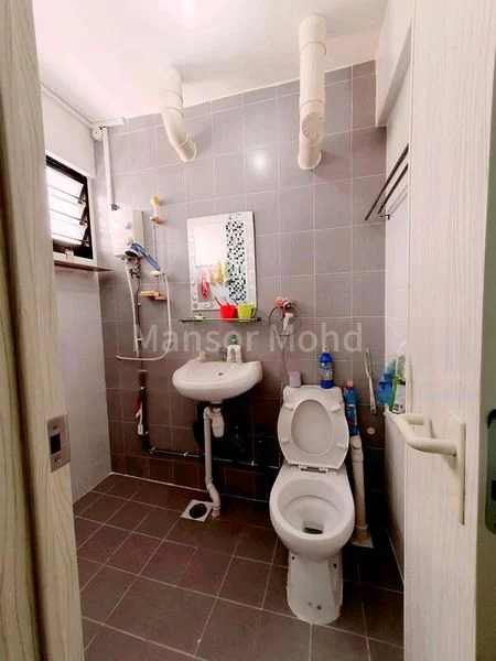 3 Room (3NG) HDB for Rent in  238 Bukit Batok East Avenue 5 - Image 2