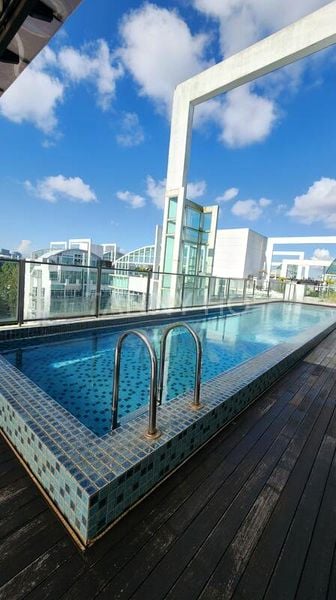 6 Bed Condo for Rent in  The Cascadia - Image 4