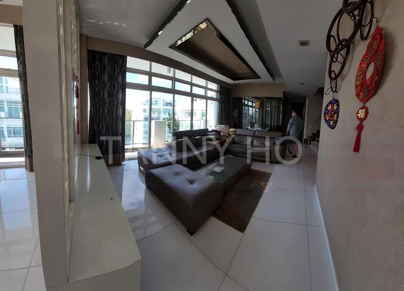 6 Bed Condo for Rent in  The Cascadia - Image 16