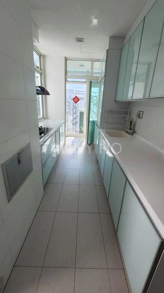 6 Bed Condo for Rent in  The Cascadia - Image 10