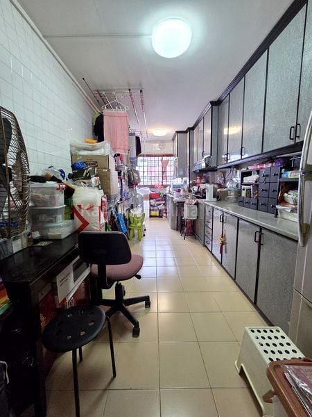 4 Room (4A) HDB for Sale in 662 Hougang Avenue 4 - Image 2