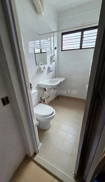 4 Room (4A) HDB for Sale in 662 Hougang Avenue 4 - Image 5