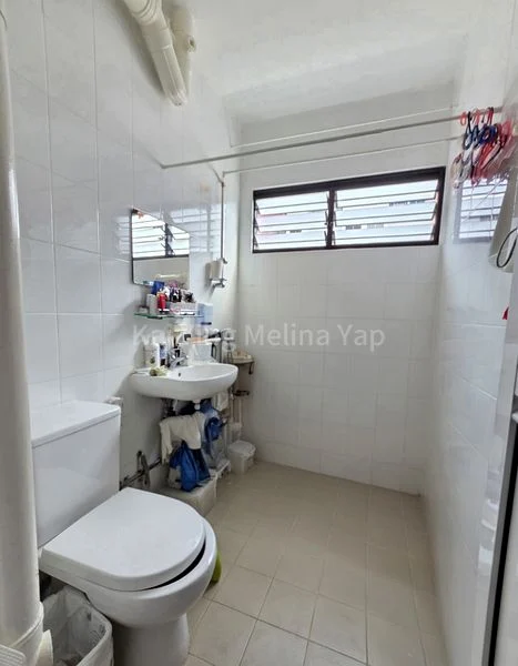 4 Room (4A) HDB for Sale in 662 Hougang Avenue 4 - Image 4