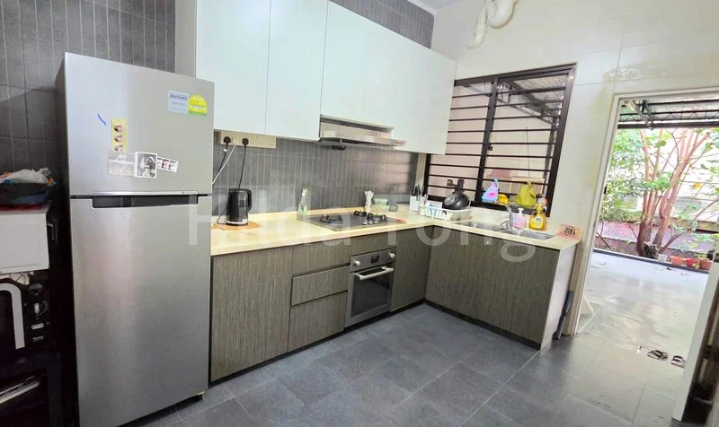 4 Bed Terraced House (Landed) for Sale in  Eng Kong Park - Image 3