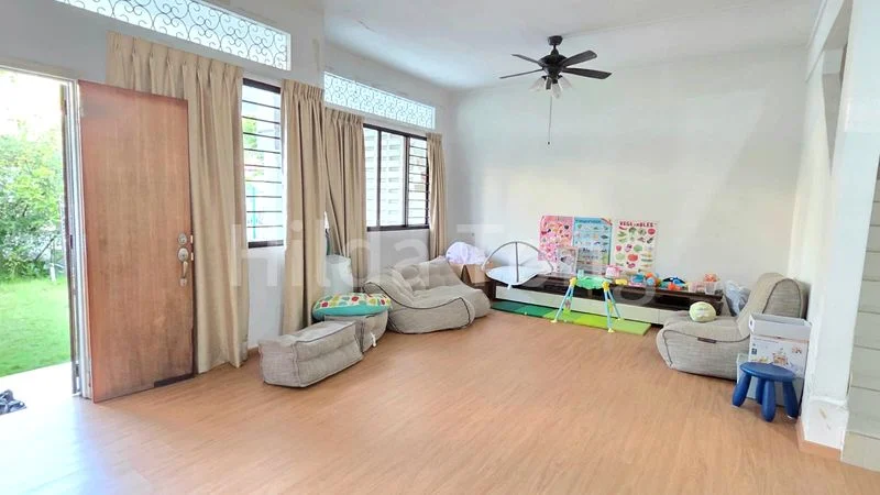 4 Bed Terraced House (Landed) for Sale in  Eng Kong Park - Image 1