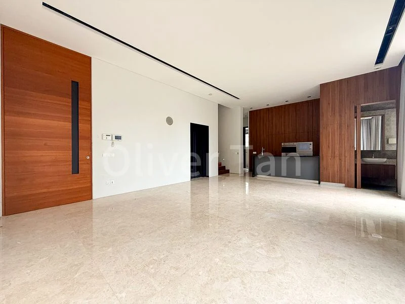 5+1 Bed Semi-Detached House (Landed) for Rent in  Chancery Lane - Image 2