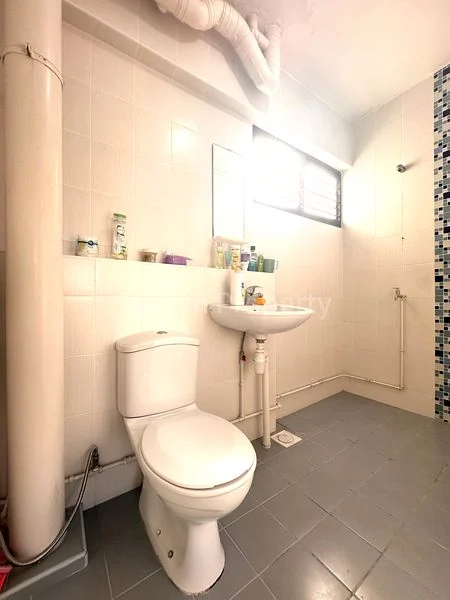 Executive HDB for Sale in  101 Gangsa Road - Image 10