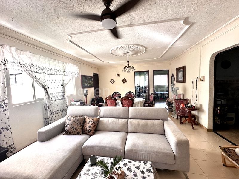 Executive HDB for Sale in  101 Gangsa Road - Image 1