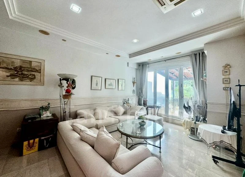 5 Bed Terraced House (Landed) for Sale in  La Suisse - Image 1