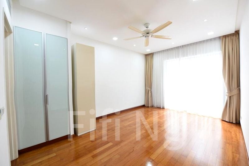 3 Bed Condo for Rent in  Nassim Jade - Image 6