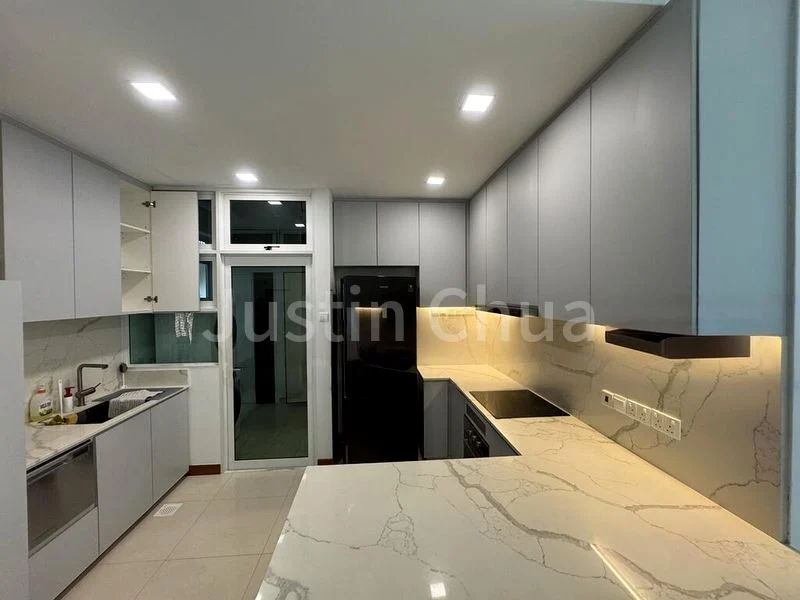 2 Bed Condo for Rent in  West-N - Image 3