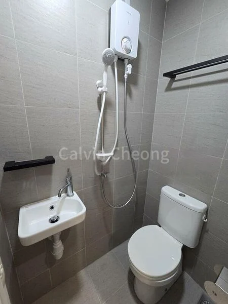 Room (Condo) for Rent in  The Brownstone - Image 6