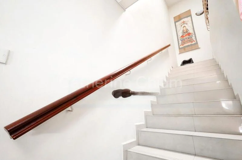 5 Bed Corner Terrace (Landed) for Sale in  Thrift Drive - Image 8