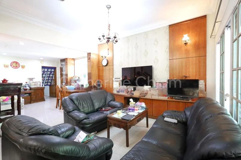 5 Bed Corner Terrace (Landed) for Sale in  Thrift Drive - Image 14