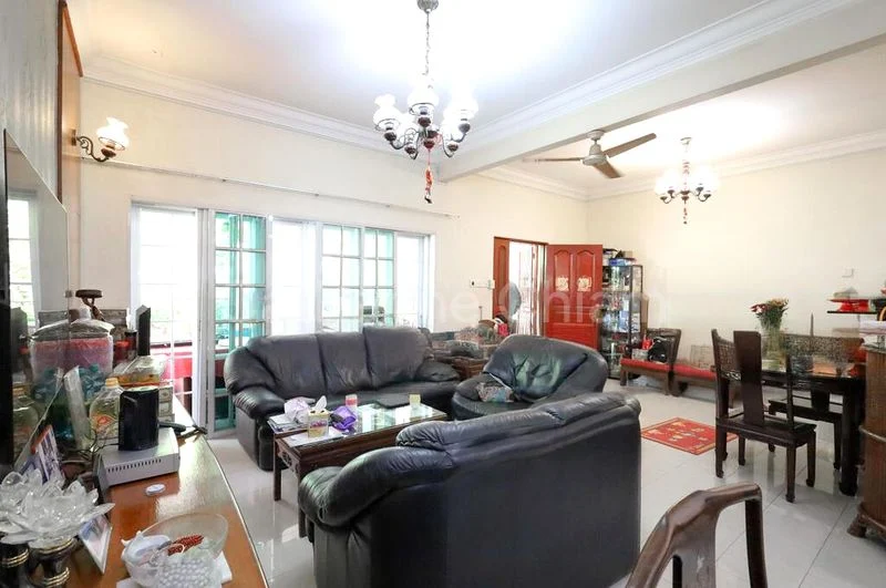 5 Bed Corner Terrace (Landed) for Sale in  Thrift Drive - Image 13