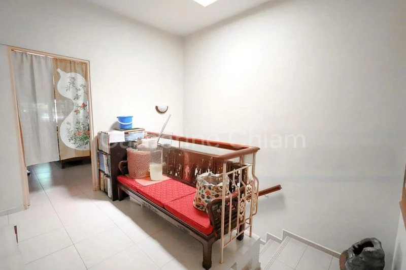 5 Bed Corner Terrace (Landed) for Sale in  Thrift Drive - Image 3
