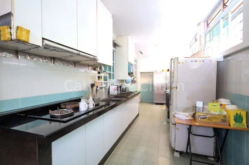 5 Bed Corner Terrace (Landed) for Sale in  Thrift Drive - Image 9