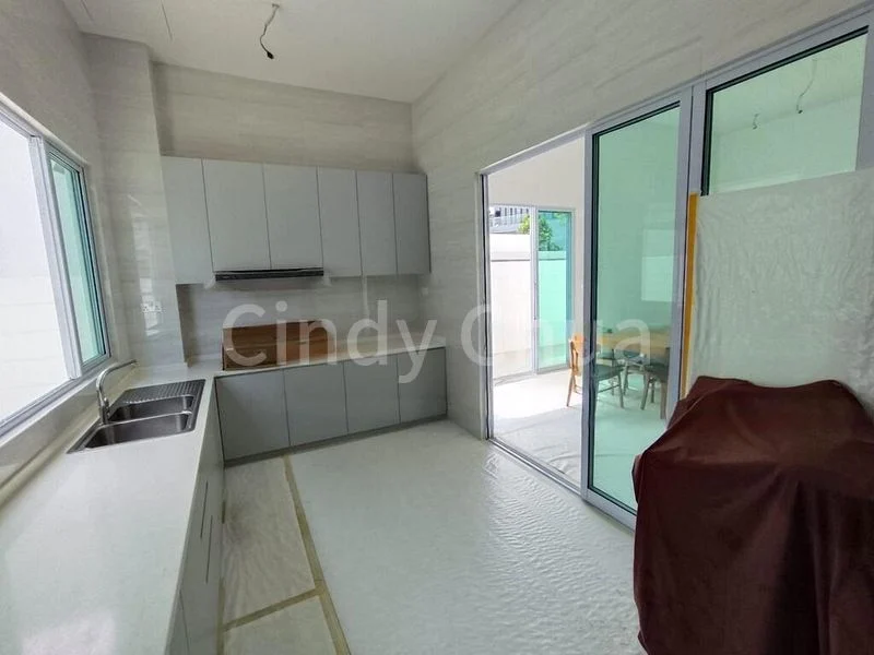 5 Bed Semi-Detached House (Landed) for Sale in  Toh Estate - Image 4