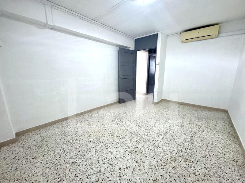 3 Room (3I) HDB for Rent in  116 Lorong 2 Toa Payoh - Image 2