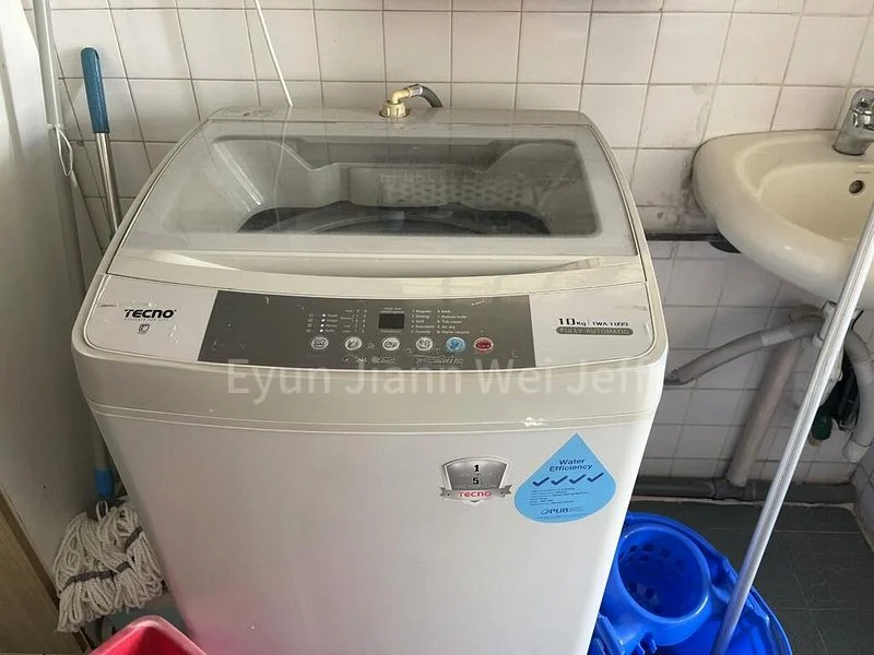 Master Room (HDB) for Rent in 209 Jurong East Street 21 - Image 6